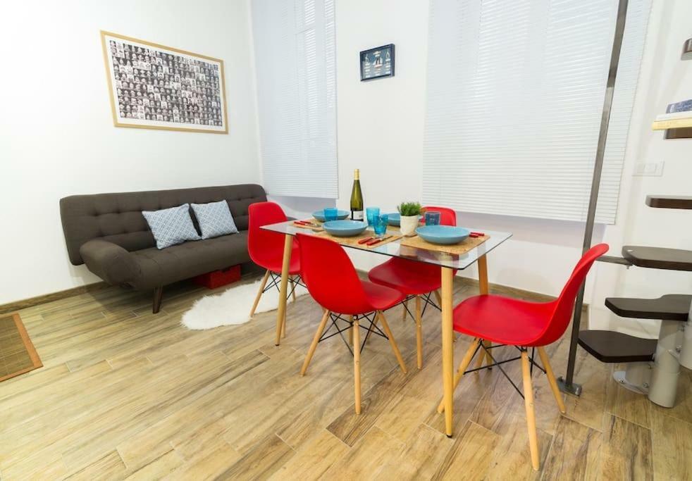 شقة Miniloft Rosso - Mini-Loft Sanremo Centro. Wifi & Aria Condizionata المظهر الخارجي الصورة